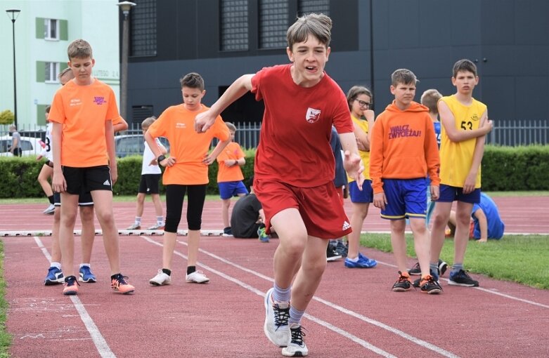  Trwa lekkoatletyczny cykl na obiekcie, którego miasto powinno się wstydzić 