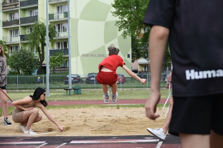  Trwa lekkoatletyczny cykl na obiekcie, którego miasto powinno się wstydzić 