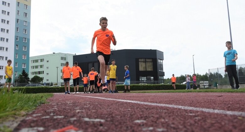  Trwa lekkoatletyczny cykl na obiekcie, którego miasto powinno się wstydzić 