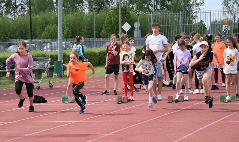  Trwa lekkoatletyczny cykl na obiekcie, którego miasto powinno się wstydzić 