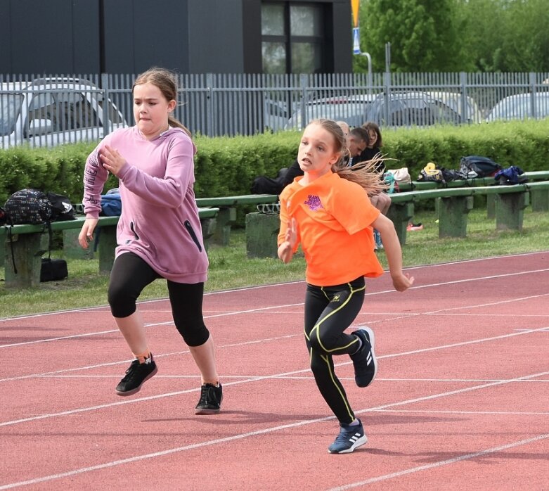  Trwa lekkoatletyczny cykl na obiekcie, którego miasto powinno się wstydzić 