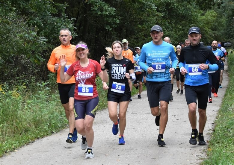  Trzecia edycja Porankowego Półmaratonu Leśnego 