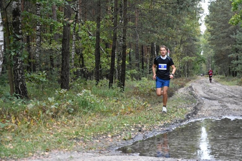  Trzecia edycja Porankowego Półmaratonu Leśnego 