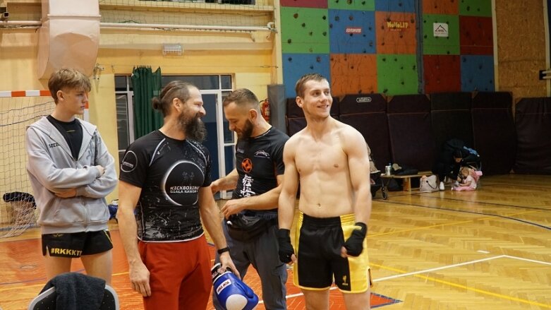  Udany debiut. Skierniewicka Liga Kickboxingu strzałem w dziesiątkę 