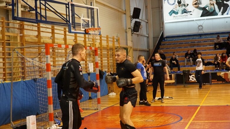  Udany debiut. Skierniewicka Liga Kickboxingu strzałem w dziesiątkę 