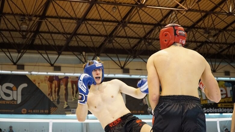  Udany debiut. Skierniewicka Liga Kickboxingu strzałem w dziesiątkę 