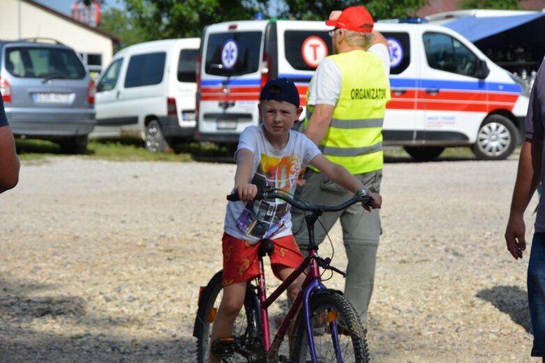  Udany rajd rowerowy po gminie Maków 