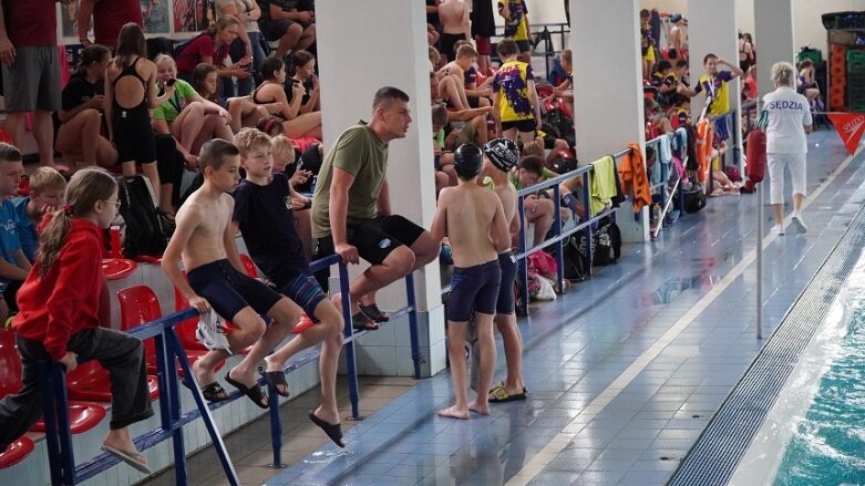  UKS Nawa na podium klasyfikacji medalowej 