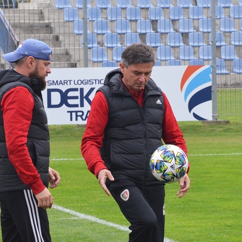  Unia blisko niespodzianki. Pucharowe starcie z trybun oglądał prezes PZPN Zbigniew Boniek 