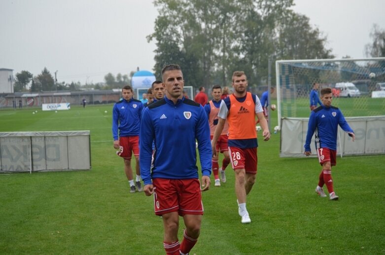  Unia blisko niespodzianki. Pucharowe starcie z trybun oglądał prezes PZPN Zbigniew Boniek 