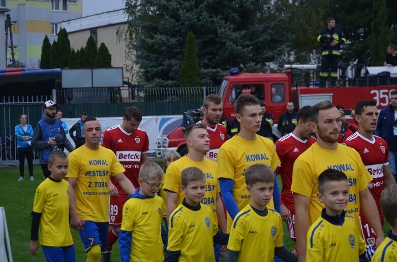  Unia blisko niespodzianki. Pucharowe starcie z trybun oglądał prezes PZPN Zbigniew Boniek 