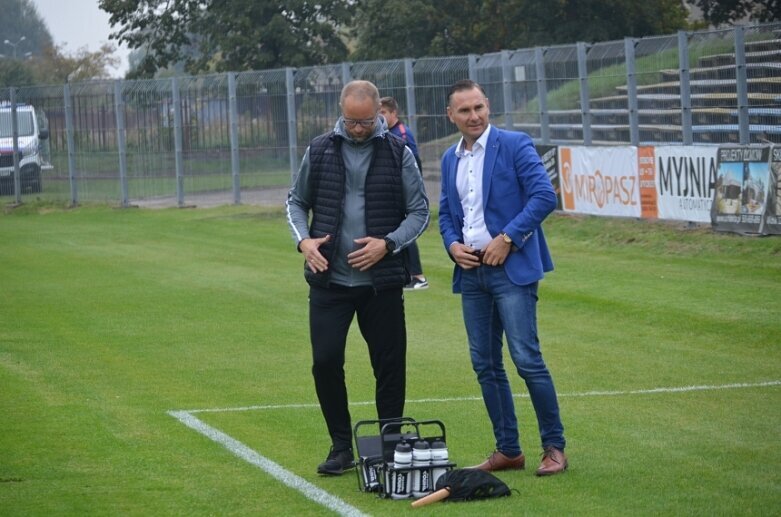  Unia blisko niespodzianki. Pucharowe starcie z trybun oglądał prezes PZPN Zbigniew Boniek 