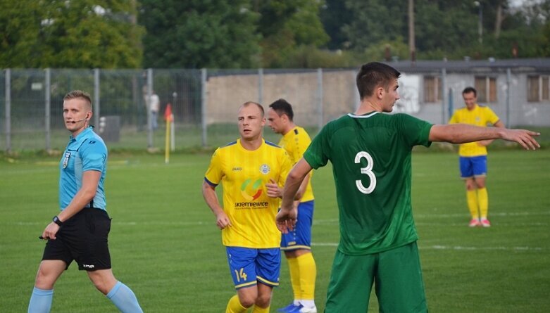  Unia gorsza od wicelidera. Kacper Karasek nowym nabytkiem 