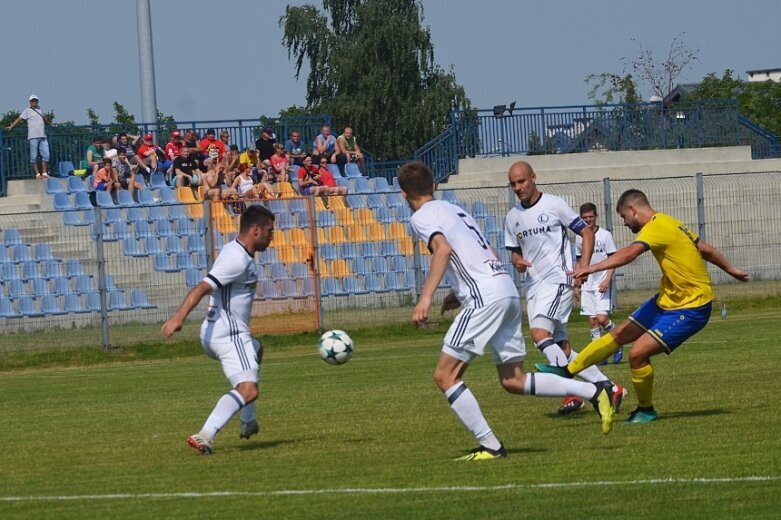  UNIA Skierniewice 2:2 Legia Warszawa 