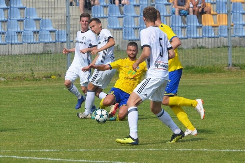  UNIA Skierniewice 2:2 Legia Warszawa 