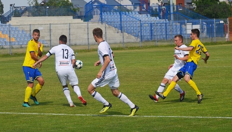  UNIA Skierniewice 2:2 Legia Warszawa 