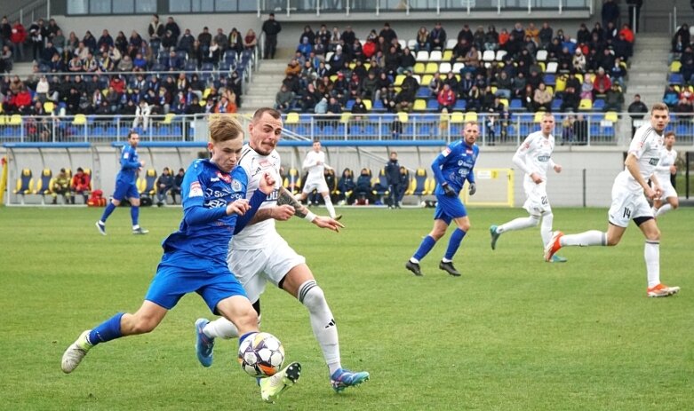  Unia w ćwierćfinale pucharu wojewódzkiego i liderem III ligi 