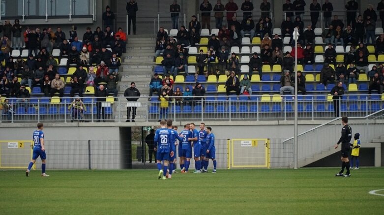  Unia w ćwierćfinale pucharu wojewódzkiego i liderem III ligi 