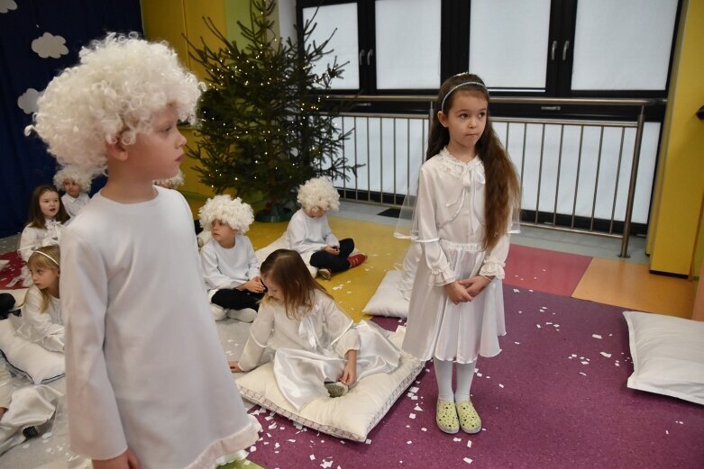  Upiekły pierniki, ubrały choinkę i mają już święta 