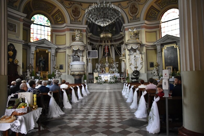  Uroczystość Pierwszej Komunii Świętej w parafii św. Jakuba 