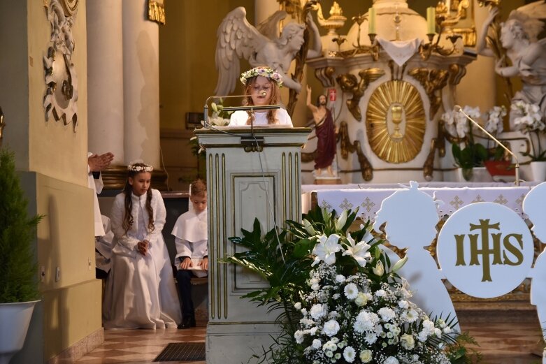  Uroczystość Pierwszej Komunii Świętej w parafii św. Jakuba 