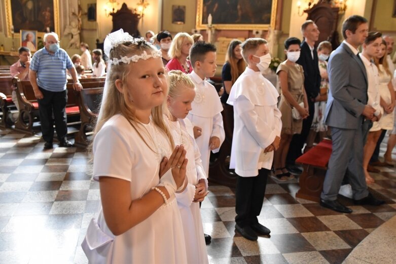  Uroczystość Pierwszej Komunii w parafii św. Jakuba 