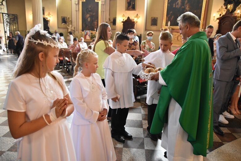  Uroczystość Pierwszej Komunii w parafii św. Jakuba 