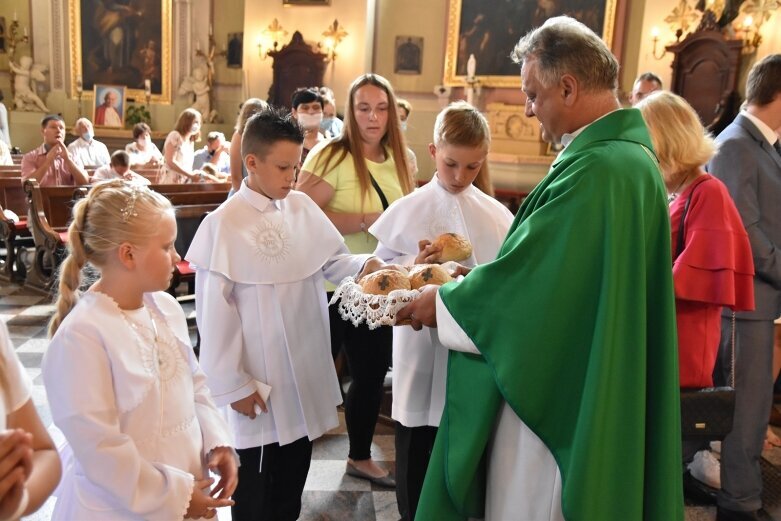  Uroczystość Pierwszej Komunii w parafii św. Jakuba 