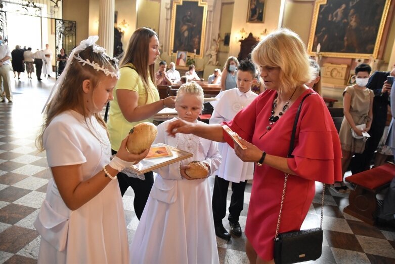  Uroczystość Pierwszej Komunii w parafii św. Jakuba 