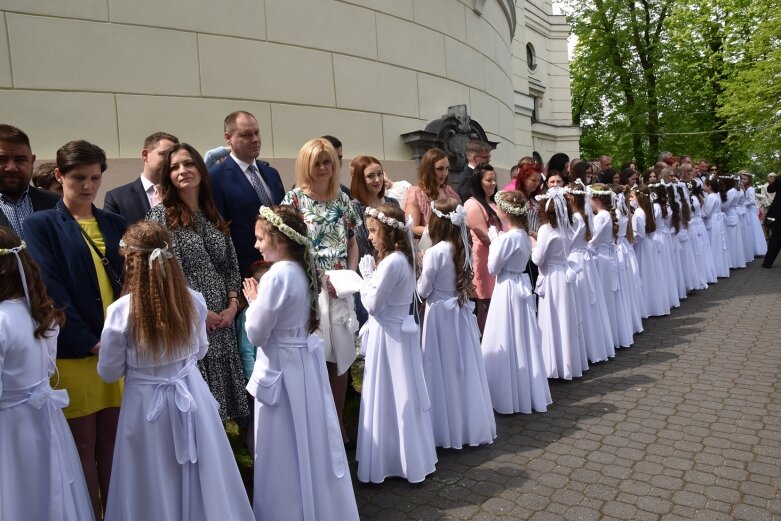  Uroczystość pierwszokomunijna w kościele św. Jakuba 