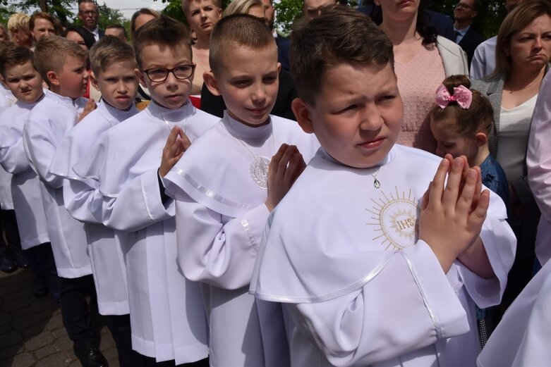  Uroczystość pierwszokomunijna w kościele św. Jakuba 