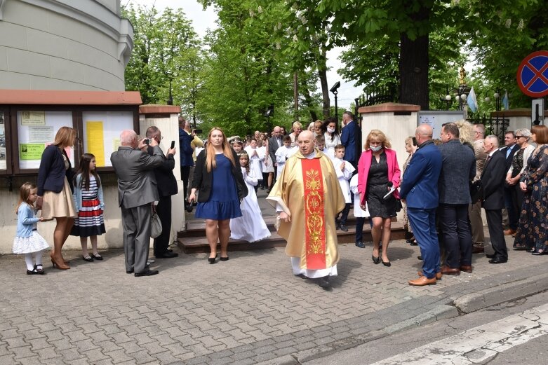  Uroczystość pierwszokomunijna w kościele św. Jakuba 