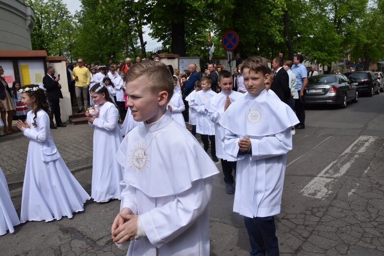  Uroczystość pierwszokomunijna w kościele św. Jakuba 