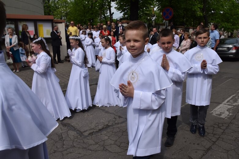  Uroczystość pierwszokomunijna w kościele św. Jakuba 