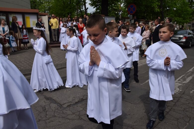  Uroczystość pierwszokomunijna w kościele św. Jakuba 