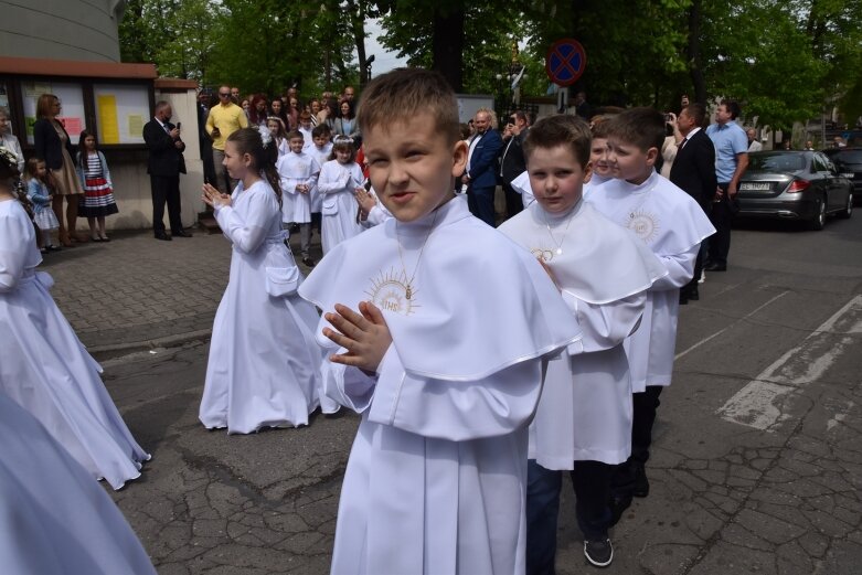  Uroczystość pierwszokomunijna w kościele św. Jakuba 