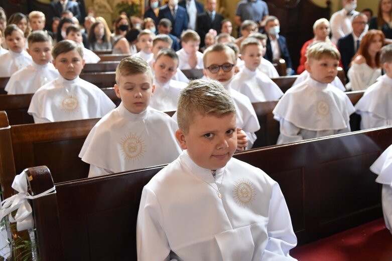  Uroczystość pierwszokomunijna w kościele św. Jakuba 