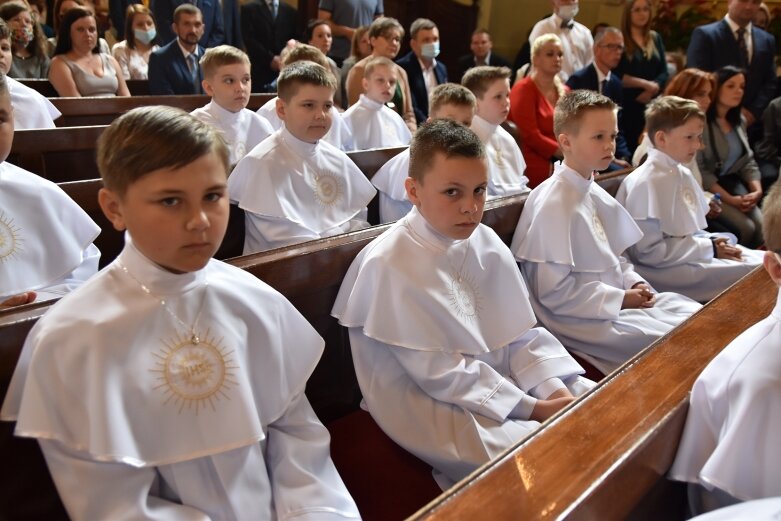  Uroczystość pierwszokomunijna w kościele św. Jakuba 