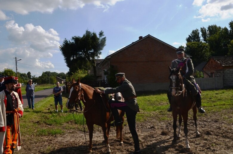  W hołdzie bohaterskiemu mieszkańcowi Jacochowa 