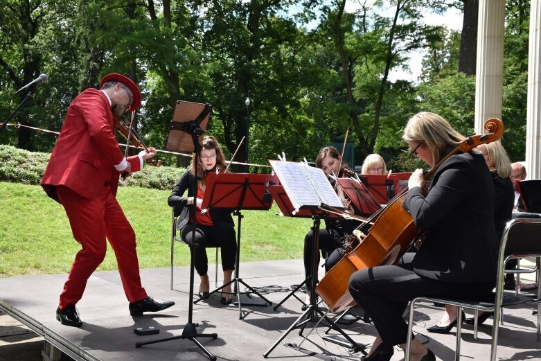  W parku śpiewano i nucono… o miłości 