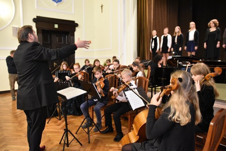  W Skierniewicach trwa Festiwal Muzyki Romantycznej 