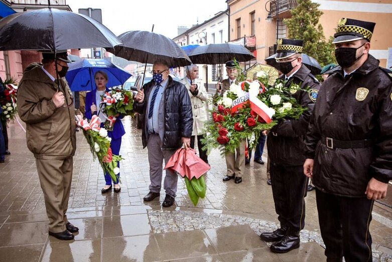  W Skierniewicach upamiętniono 40 rozstrzelanych  