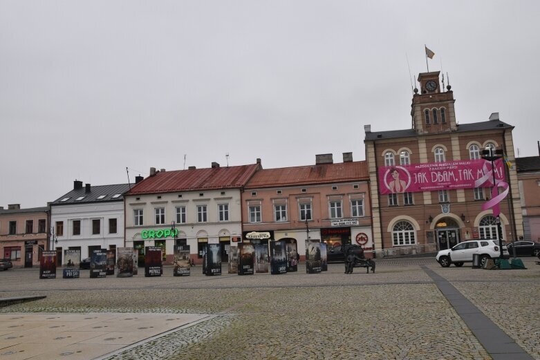  W walce o ducha polskości… Obejrzyj plenerową wystawę 