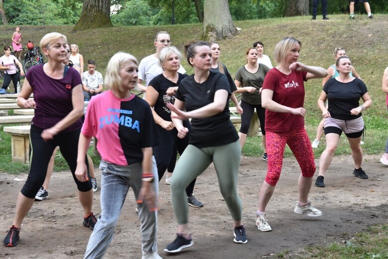  Wakacyjna zumba wróciła do parku 