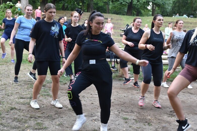  Wakacyjna zumba wróciła do parku 