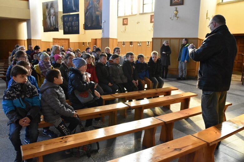  Warsztaty sztuki współczesnej w kościele na Rawce 