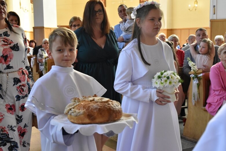  Wielki dzień w życiu małych parafian z Rawki 