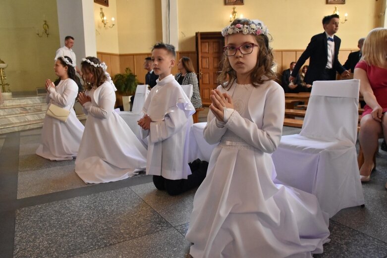  Wielki dzień w życiu małych parafian z Rawki 