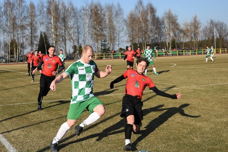  Wiosenna inauguracja w A Klasie. Lider potwierdził aspiracje 