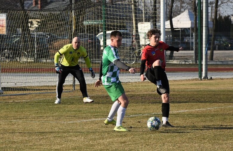  Wiosenna inauguracja w A Klasie. Lider potwierdził aspiracje 